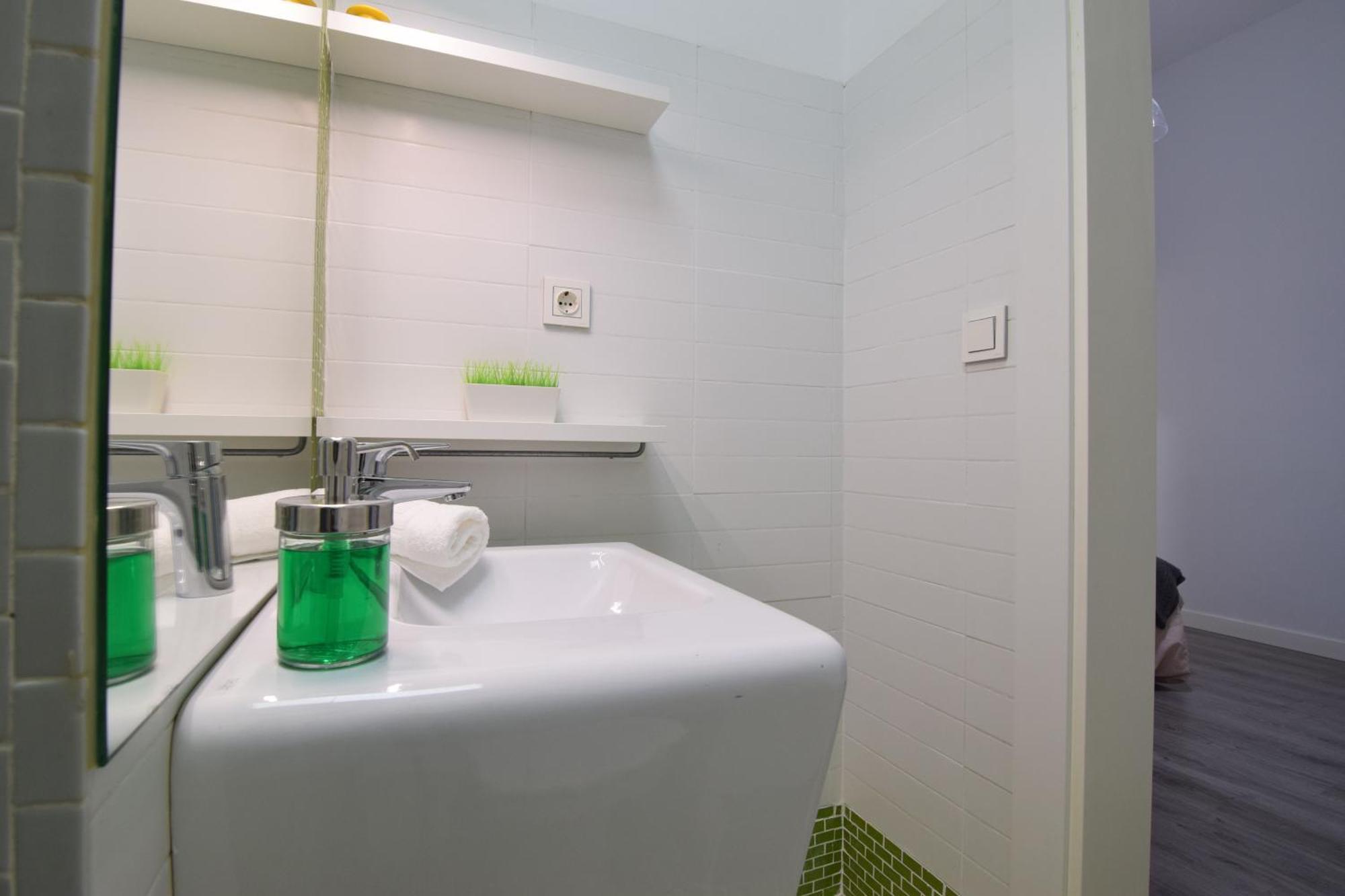 Apartamento Atarazanas Malaga Centro Historico Zewnętrze zdjęcie