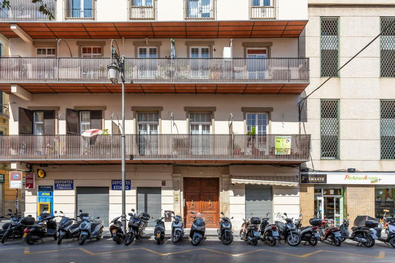 Apartamento Atarazanas Malaga Centro Historico Zewnętrze zdjęcie